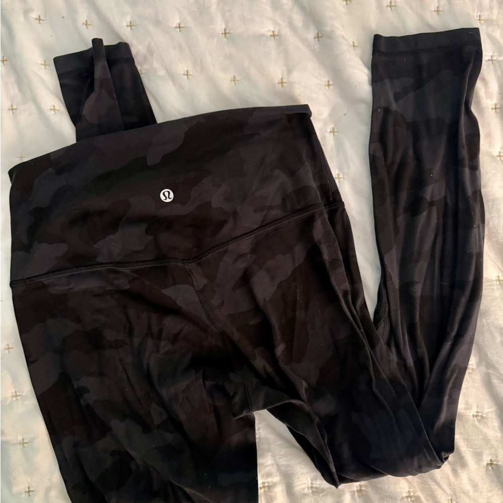 Black Lululemon Camo Align Leggings